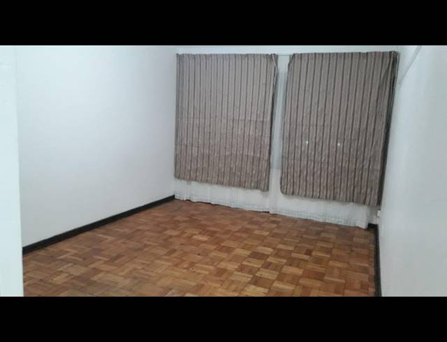 2 BEDROOM FLAT RENTED IN BULWER